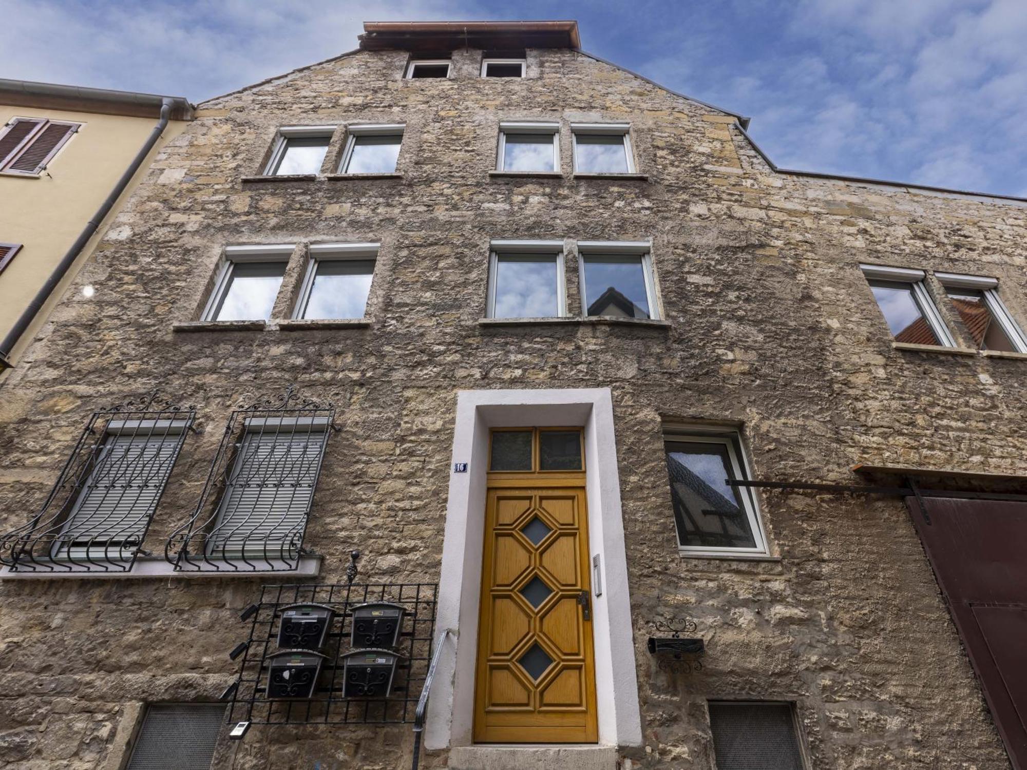 Homie Stay Badgasse - Fewos Am Main Mit Dachterrasse & Fahrradgarage Ochsenfurt Bagian luar foto